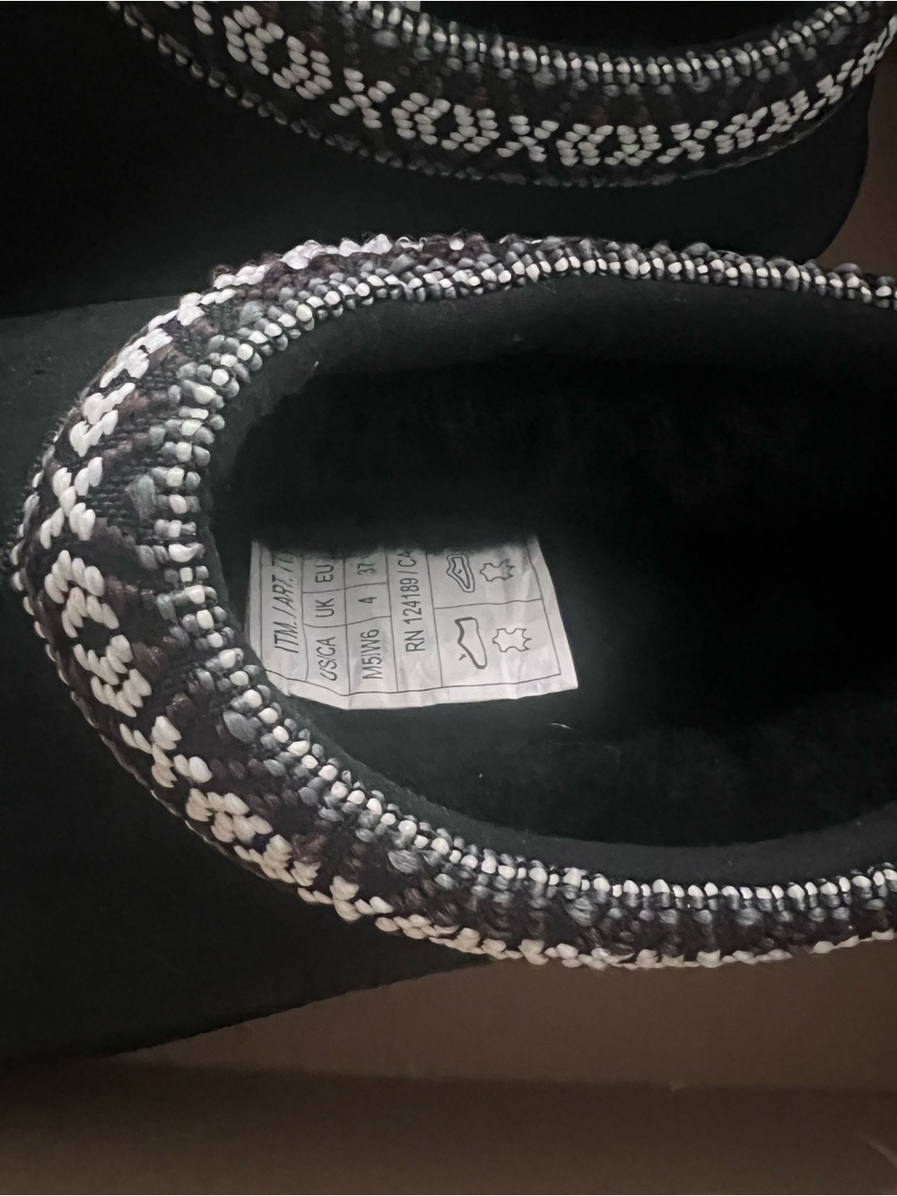 NWT Kirkland women’s black shearling lined shoes - Picture 4 of 5